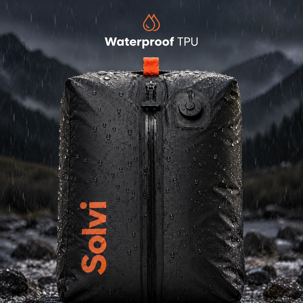 Waterproof Solvi ClickVac bag in the rain